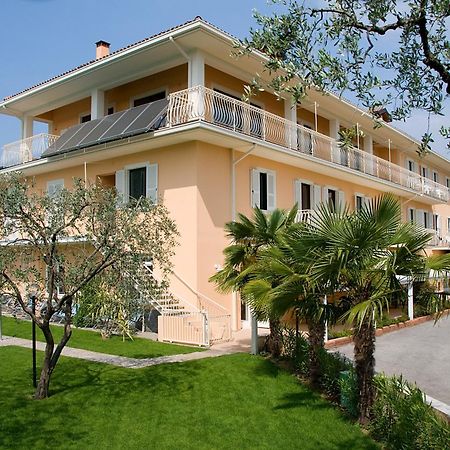 Hotel Panoramica Saló Exterior foto